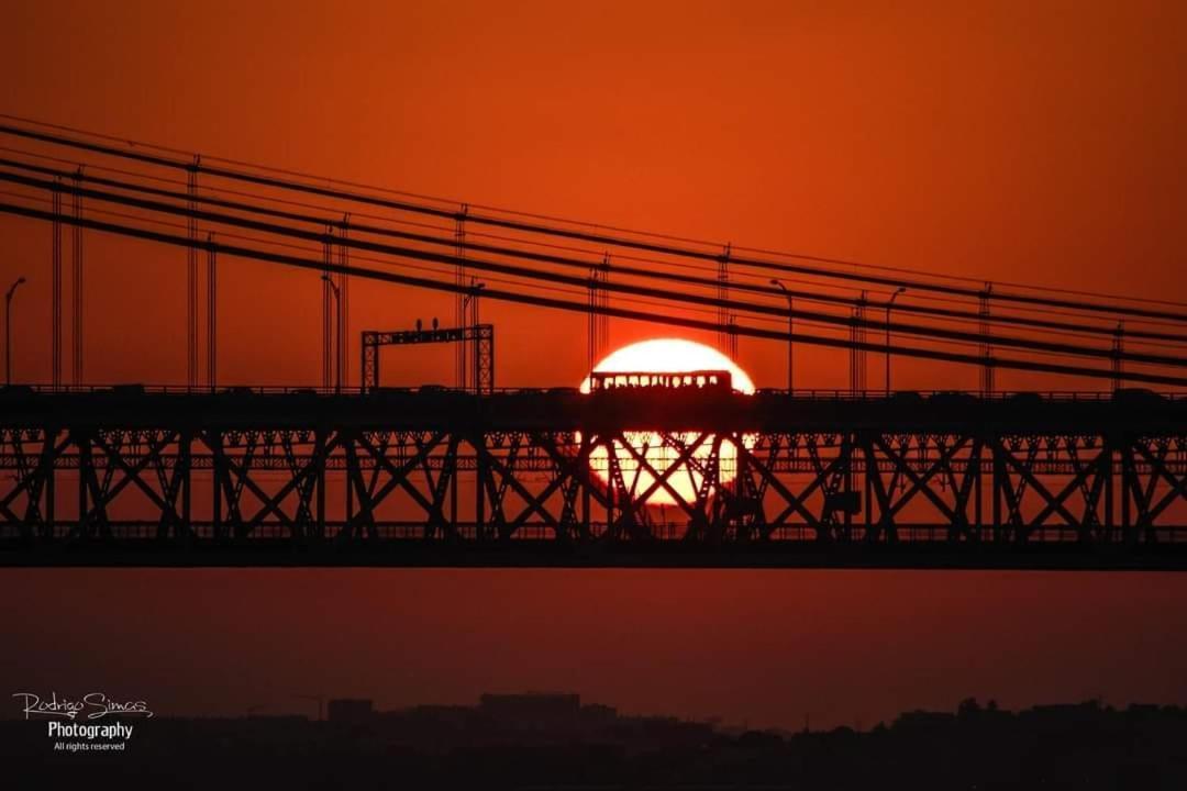 アルマダCasa Do Pedro - Lisbon South Bayアパートメント エクステリア 写真